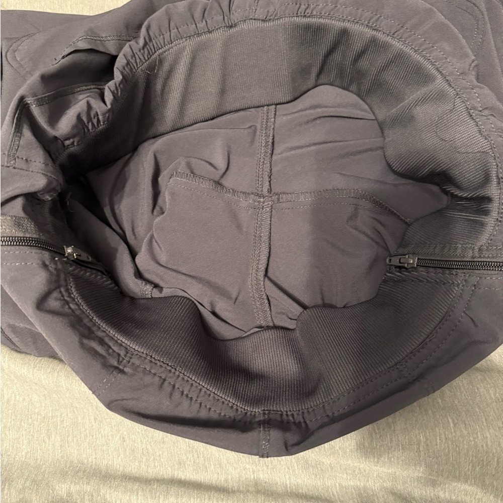Women’s Gray Jogger Scrub Pants - Picture 4 of 5